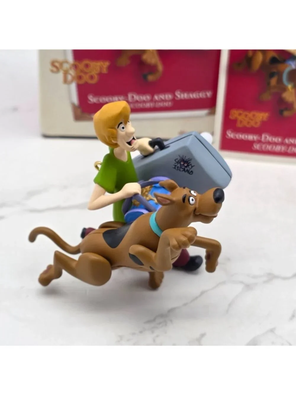 2002 Hallmark SCOOBY-DOO and SHAGGY Keepsake Ornament Windup Movement Card NEW